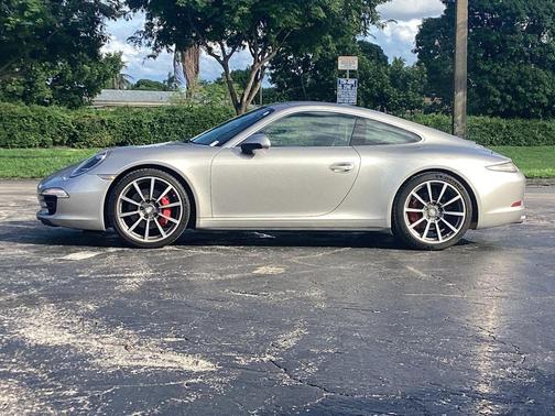 2013 Porsche 911 Carrera 4S