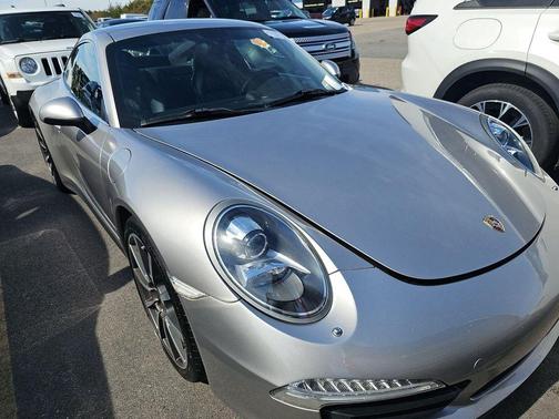 2013 Porsche 911 Carrera 4S