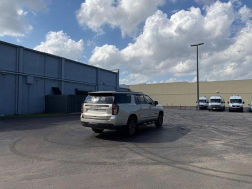 2023 Chevrolet Suburban Z71