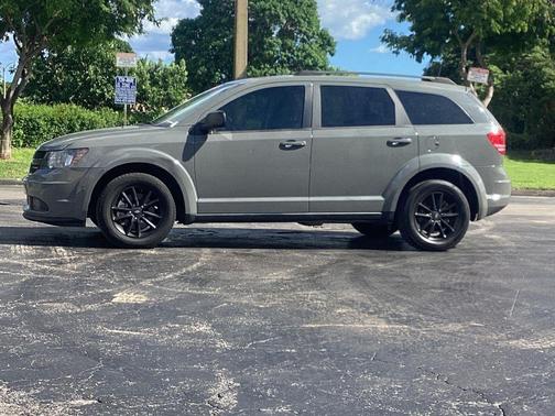 2020 Dodge Journey SE Value