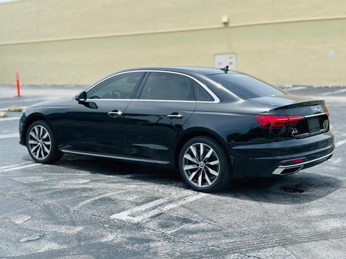 2021 Audi A4 40 Premium