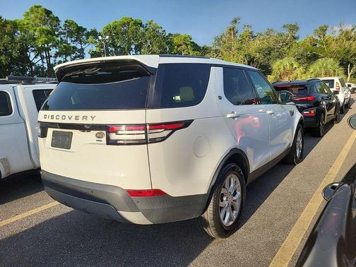 2020 Land Rover Discovery SE