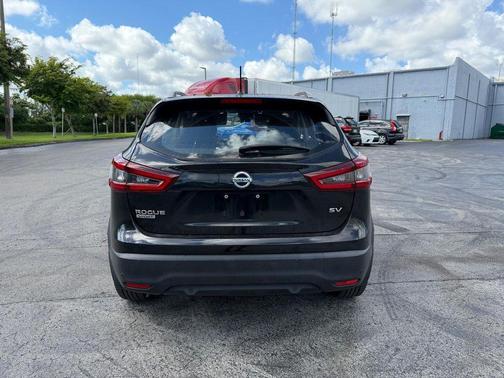 2020 Nissan Rogue Sport SV