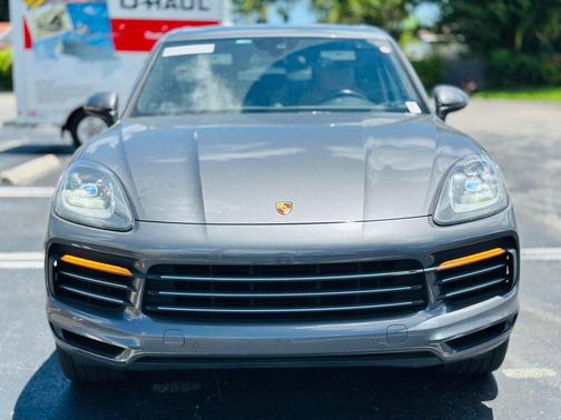 2019 Porsche Cayenne Base