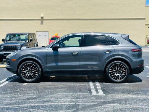 2019 Porsche Cayenne Base