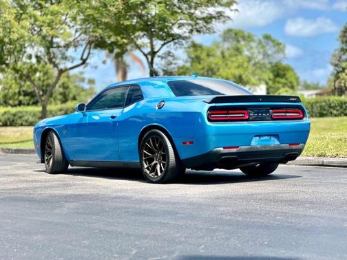 2016 Dodge Challenger SRT Hellcat