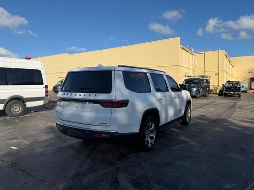 2022 Jeep Wagoneer Series II