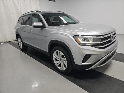 2023 Volkswagen Atlas 3.6L SE w/Technology
