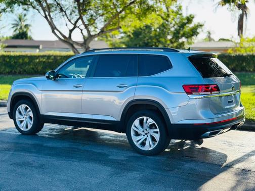 2023 Volkswagen Atlas 3.6L SE w/Technology