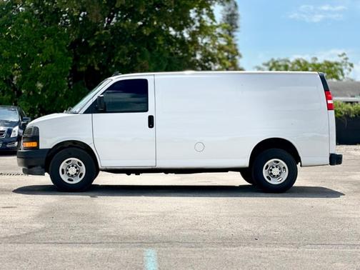 2022 Chevrolet Express 2500 Work Van