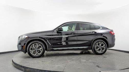 2022 BMW X4 xDrive30i