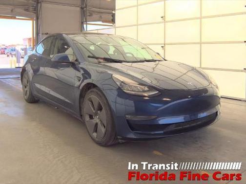 Deep Blue Metallic 2022 Tesla Model 3 Long Range
