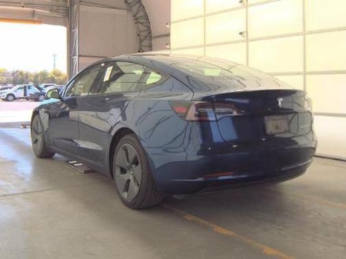 Deep Blue Metallic 2022 Tesla Model 3 Long Range