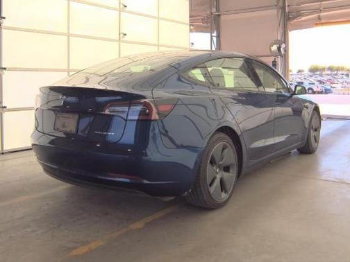 Deep Blue Metallic 2022 Tesla Model 3 Long Range