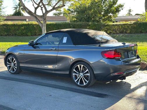 2021 BMW 230 i