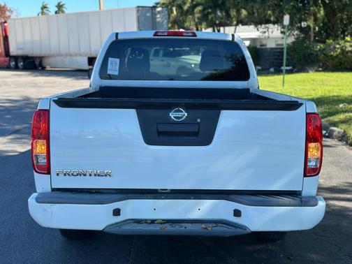 2019 Nissan Frontier S