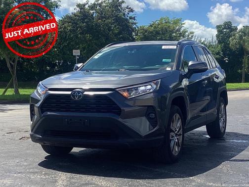 2020 Toyota RAV4 XLE Premium