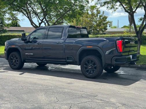 Titanium Rush Metallic 2024 GMC Sierra 2500 AT4