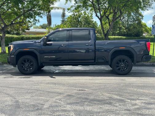 Titanium Rush Metallic 2024 GMC Sierra 2500 AT4