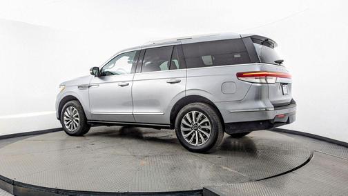 2023 Lincoln Navigator Standard