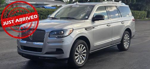 2023 Lincoln Navigator Standard