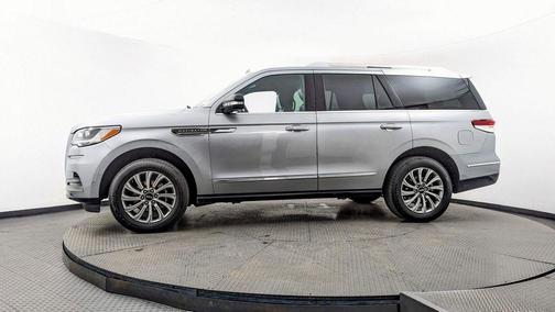 2023 Lincoln Navigator Standard