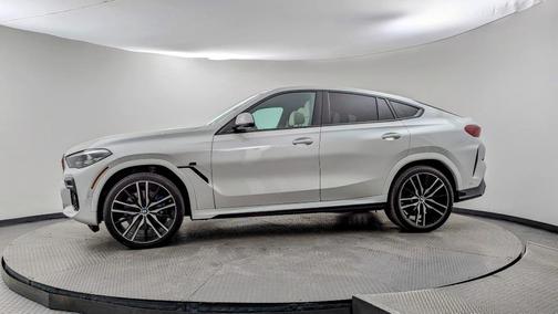 2022 BMW X6 M50i