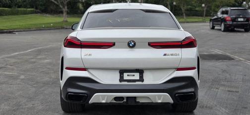 2022 BMW X6 M50i