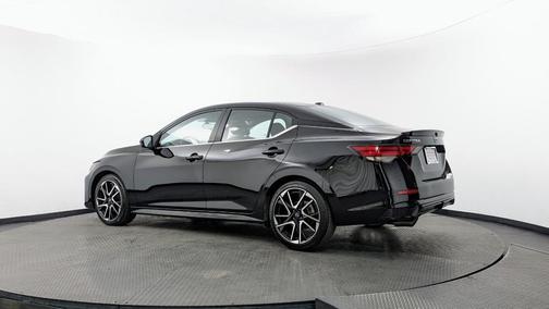 Black 2025 Nissan Sentra SR