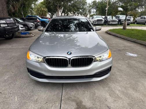 2019 BMW 530 i