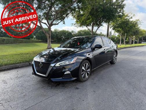 2021 Nissan Altima 2.5 SV