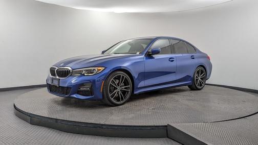 2019 BMW 330 i