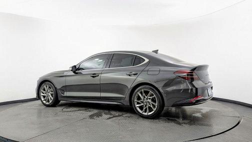 2022 Genesis G70 2.0T