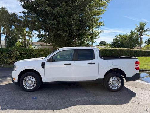 2022 Ford Maverick XL