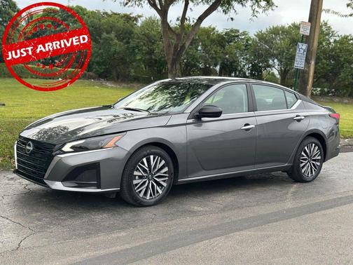 2025 Nissan Altima SV