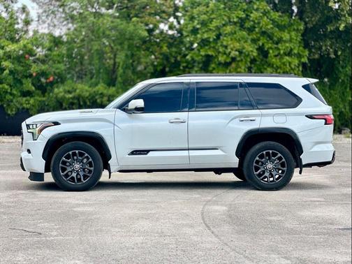 2023 Toyota Sequoia Platinum