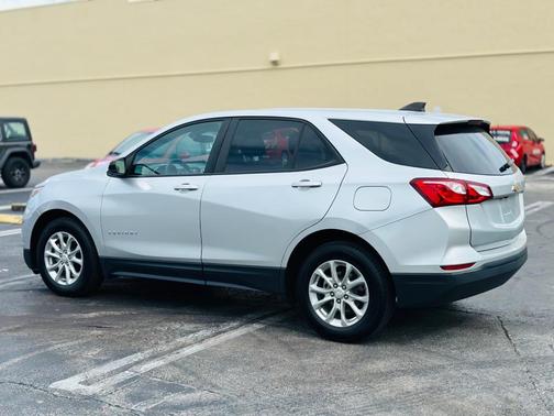 2021 Chevrolet Equinox LS