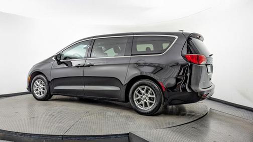 2018 Chrysler Pacifica LX