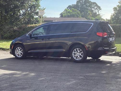 2018 Chrysler Pacifica LX
