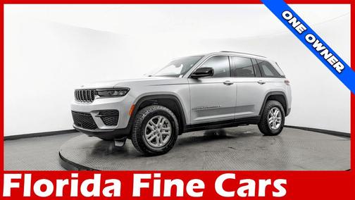2023 Jeep Grand Cherokee Laredo