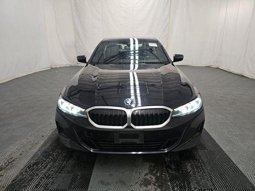 2023 BMW 330 i