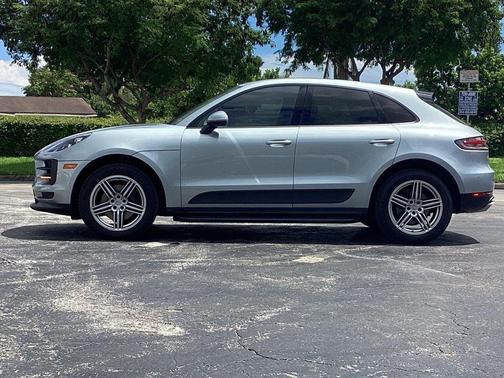 2019 Porsche Macan Base