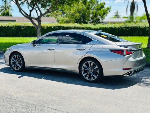 2019 Lexus ES 350 F Sport