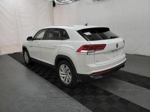 2023 Volkswagen Atlas Cross Sport 2.0T SE w/Technology