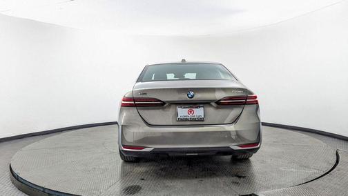2024 BMW 530 i xDrive