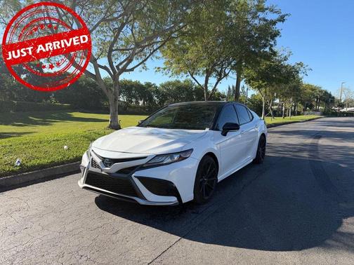 2023 Toyota Camry Hybrid XSE