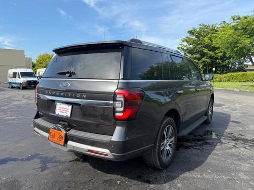 Dark Matter Gray Metallic 2024 Ford Expedition Limited