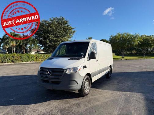 2022 Mercedes-Benz Sprinter 1500 Standard Roof