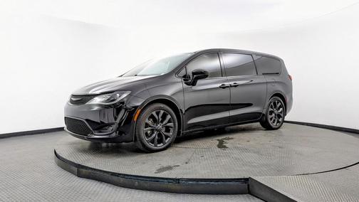 2018 Chrysler Pacifica Touring Plus