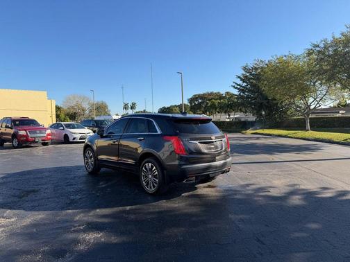 2017 Cadillac XT5 Premium Luxury